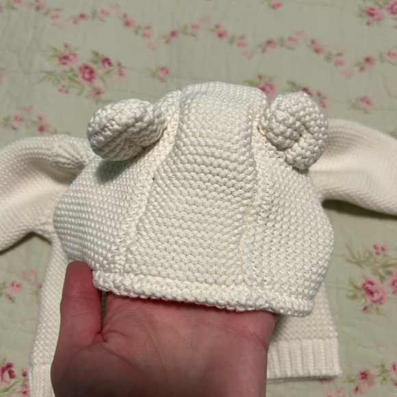 M&S ivory knit sweater size 0-3 months - Picture 4 of 5